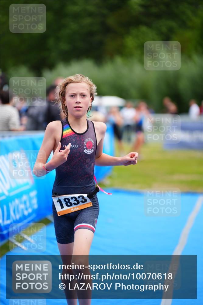 30.08.2026 - Elbe Triathlon Hamburg LAZAROV Photography http://msf.ph/oto/10070618 30.08.2026 12:53:55 Ziel 1761, 1833 meine-sportfotos.de