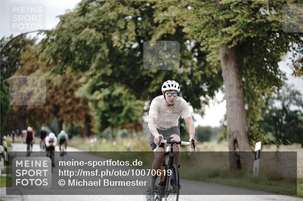 30.08.2026 - Elbe Triathlon Hamburg Michael Burmester http://msf.ph/oto/10070619 30.08.2026 09:57:00 Radfahren 604, 612, 613, 720, 726, 741, 962 meine-sportfotos.de