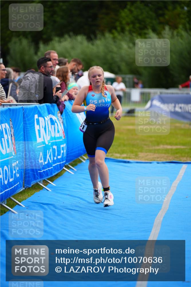 30.08.2026 - Elbe Triathlon Hamburg LAZAROV Photography http://msf.ph/oto/10070636 30.08.2026 12:54:01 Ziel 1761, 1855 meine-sportfotos.de