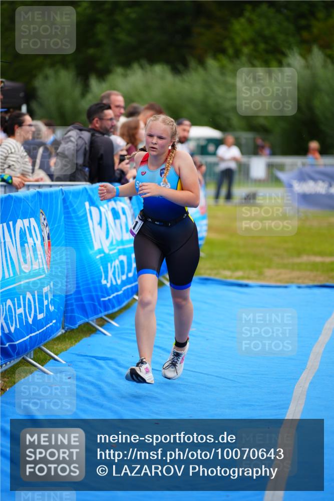 30.08.2026 - Elbe Triathlon Hamburg LAZAROV Photography http://msf.ph/oto/10070643 30.08.2026 12:54:01 Ziel 1761, 1855 meine-sportfotos.de
