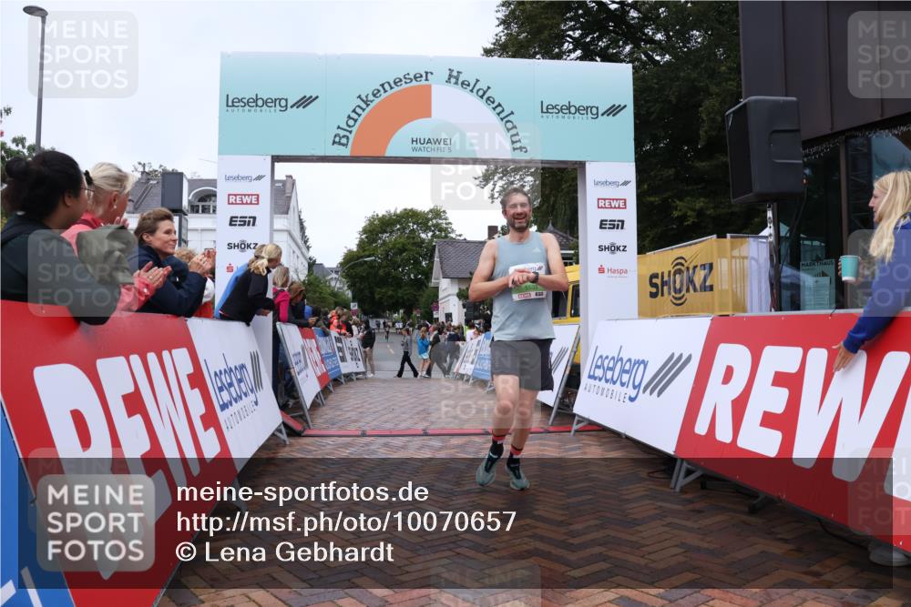 30.08.2026 - Blankeneser Heldenlauf Lena Gebhardt http://msf.ph/oto/10070657 30.08.2026 10:09:24 Ziel 5533 meine-sportfotos.de