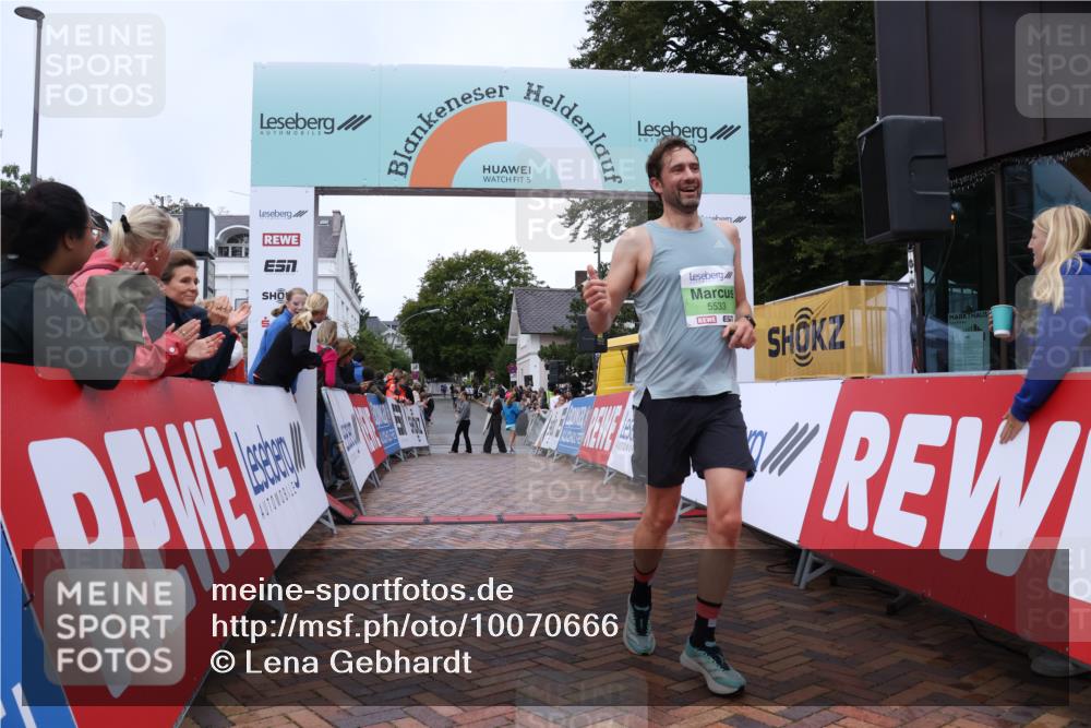 30.08.2026 - Blankeneser Heldenlauf Lena Gebhardt http://msf.ph/oto/10070666 30.08.2026 10:09:24 Ziel 5533 meine-sportfotos.de