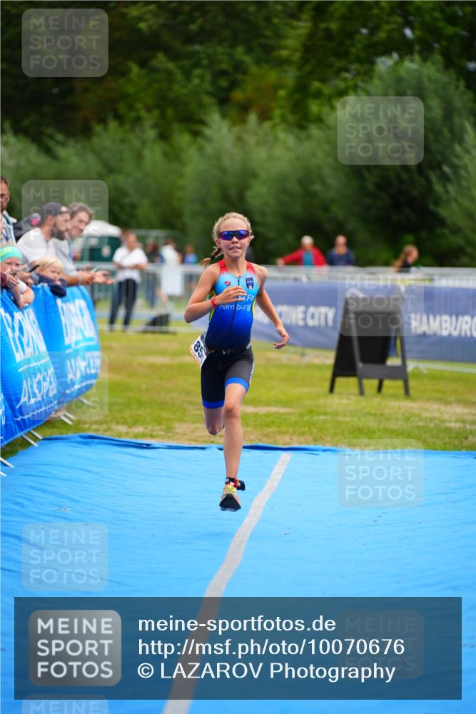 30.08.2026 - Elbe Triathlon Hamburg LAZAROV Photography http://msf.ph/oto/10070676 30.08.2026 12:54:06 Ziel 1855 meine-sportfotos.de