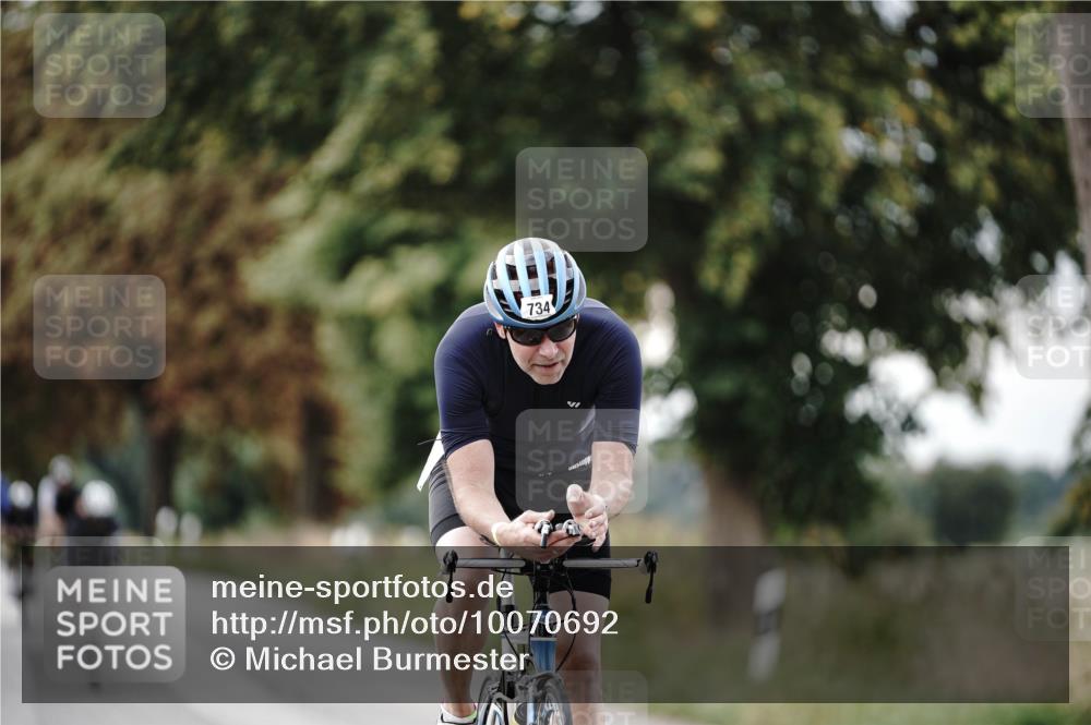 30.08.2026 - Elbe Triathlon Hamburg Michael Burmester http://msf.ph/oto/10070692 30.08.2026 09:57:43 Radfahren 505, 569, 619, 734, 737 meine-sportfotos.de