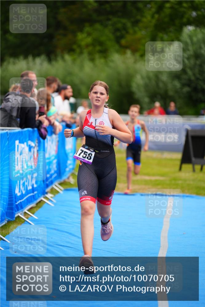 30.08.2026 - Elbe Triathlon Hamburg LAZAROV Photography http://msf.ph/oto/10070705 30.08.2026 12:54:19 Ziel 1758, 1836, 1857, 1864 meine-sportfotos.de