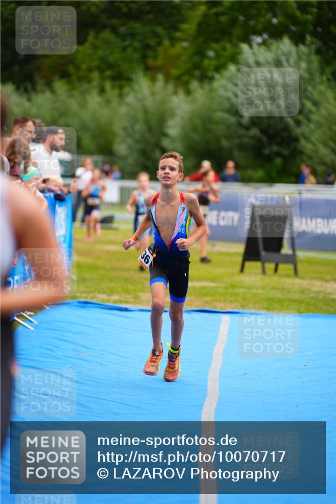 30.08.2026 - Elbe Triathlon Hamburg LAZAROV Photography http://msf.ph/oto/10070717 30.08.2026 12:54:20 Ziel 1758, 1836, 1857, 1864 meine-sportfotos.de