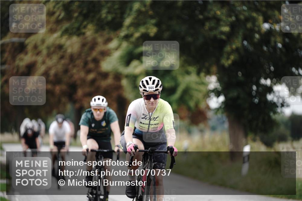 30.08.2026 - Elbe Triathlon Hamburg Michael Burmester http://msf.ph/oto/10070737 30.08.2026 09:58:08 Radfahren 403, 423, 590, 785, 897, 944 meine-sportfotos.de