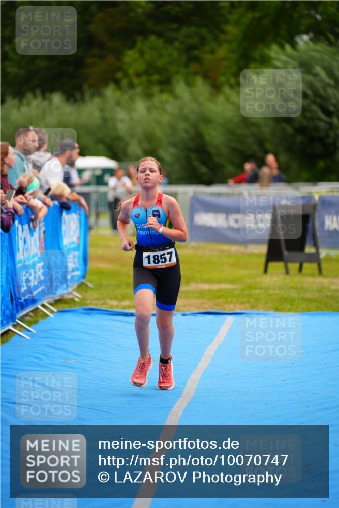 30.08.2026 - Elbe Triathlon Hamburg LAZAROV Photography http://msf.ph/oto/10070747 30.08.2026 12:54:26 Ziel 1857, 1864 meine-sportfotos.de