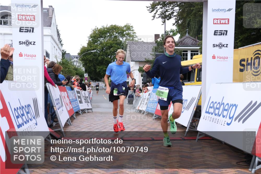 30.08.2026 - Blankeneser Heldenlauf Lena Gebhardt http://msf.ph/oto/10070749 30.08.2026 10:09:43 Ziel 5005, 5606, 5709 meine-sportfotos.de