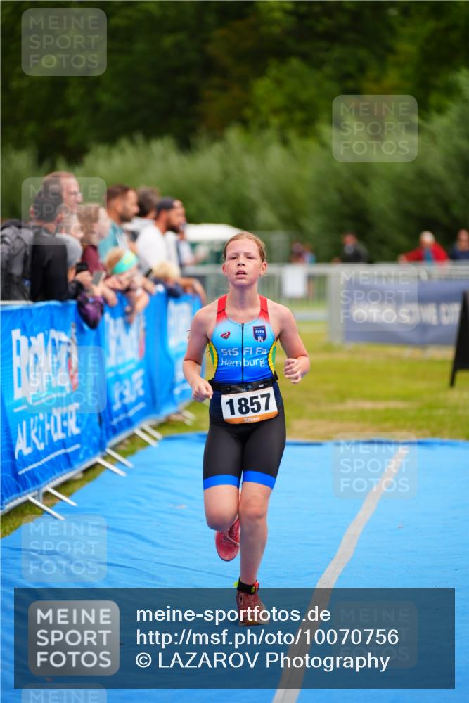 30.08.2026 - Elbe Triathlon Hamburg LAZAROV Photography http://msf.ph/oto/10070756 30.08.2026 12:54:27 Ziel 1857, 1864 meine-sportfotos.de
