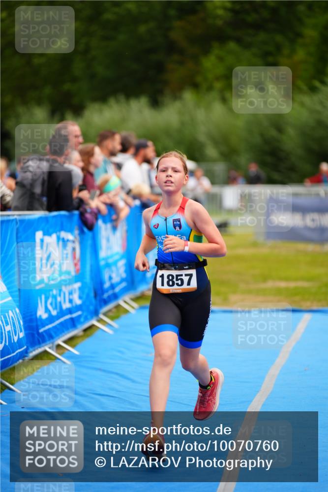 30.08.2026 - Elbe Triathlon Hamburg LAZAROV Photography http://msf.ph/oto/10070760 30.08.2026 12:54:27 Ziel 1857, 1864 meine-sportfotos.de