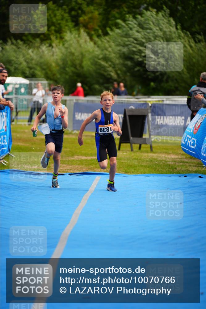 30.08.2026 - Elbe Triathlon Hamburg LAZAROV Photography http://msf.ph/oto/10070766 30.08.2026 12:54:46 Ziel 1839, 1880 meine-sportfotos.de