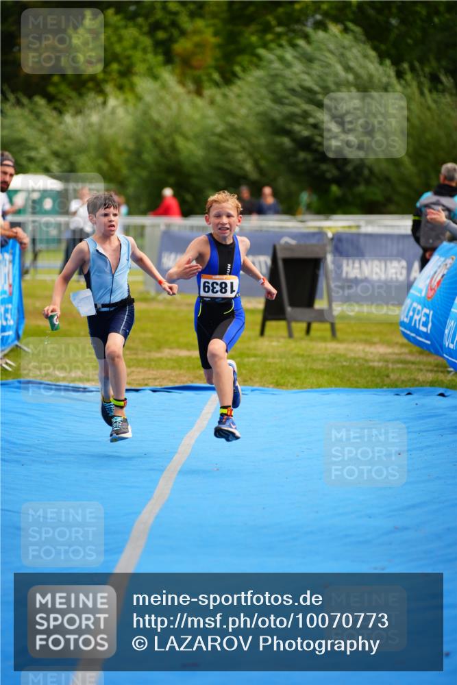 30.08.2026 - Elbe Triathlon Hamburg LAZAROV Photography http://msf.ph/oto/10070773 30.08.2026 12:54:46 Ziel 1839, 1880 meine-sportfotos.de
