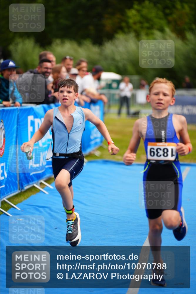 30.08.2026 - Elbe Triathlon Hamburg LAZAROV Photography http://msf.ph/oto/10070788 30.08.2026 12:54:47 Ziel 1839, 1880 meine-sportfotos.de