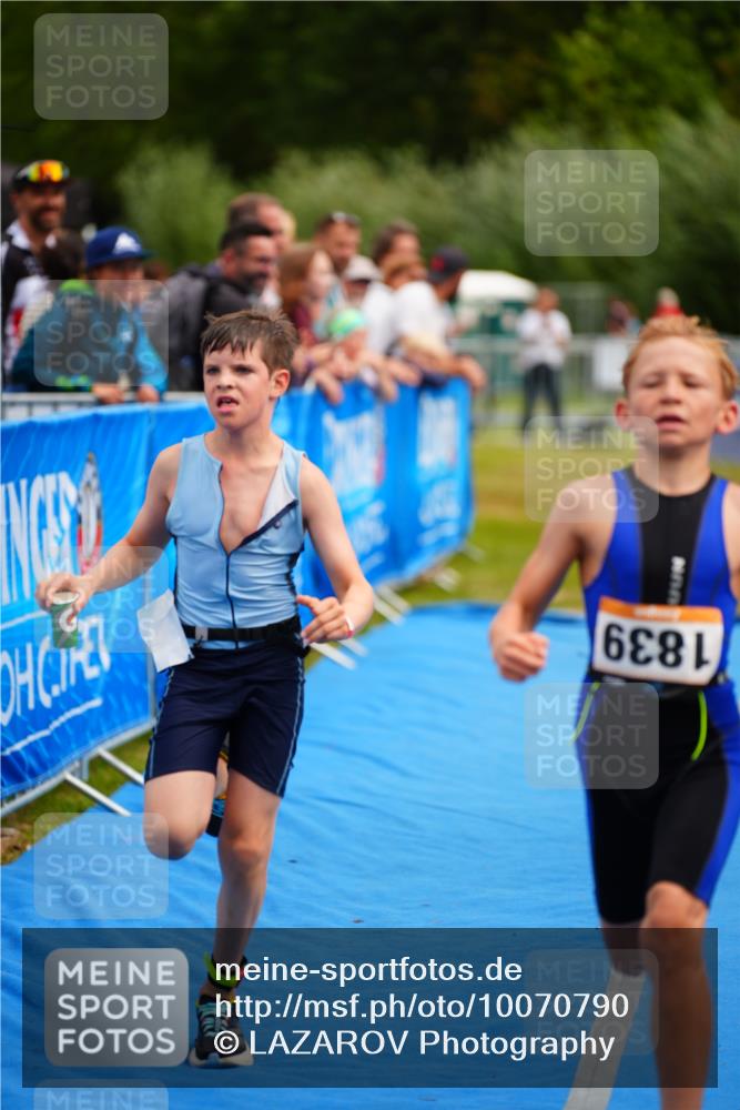 30.08.2026 - Elbe Triathlon Hamburg LAZAROV Photography http://msf.ph/oto/10070790 30.08.2026 12:54:48 Ziel 1839, 1880 meine-sportfotos.de