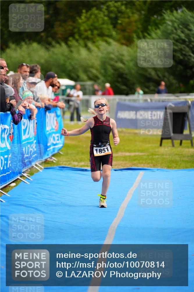 30.08.2026 - Elbe Triathlon Hamburg LAZAROV Photography http://msf.ph/oto/10070814 30.08.2026 12:55:02 Ziel 1851 meine-sportfotos.de