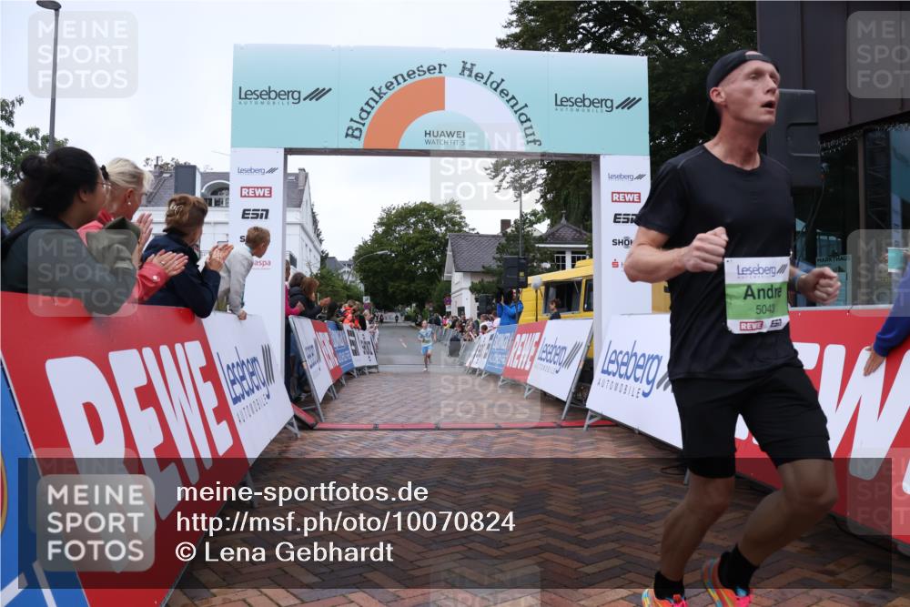 30.08.2026 - Blankeneser Heldenlauf Lena Gebhardt http://msf.ph/oto/10070824 30.08.2026 10:09:56 Ziel 5043, 5325 meine-sportfotos.de
