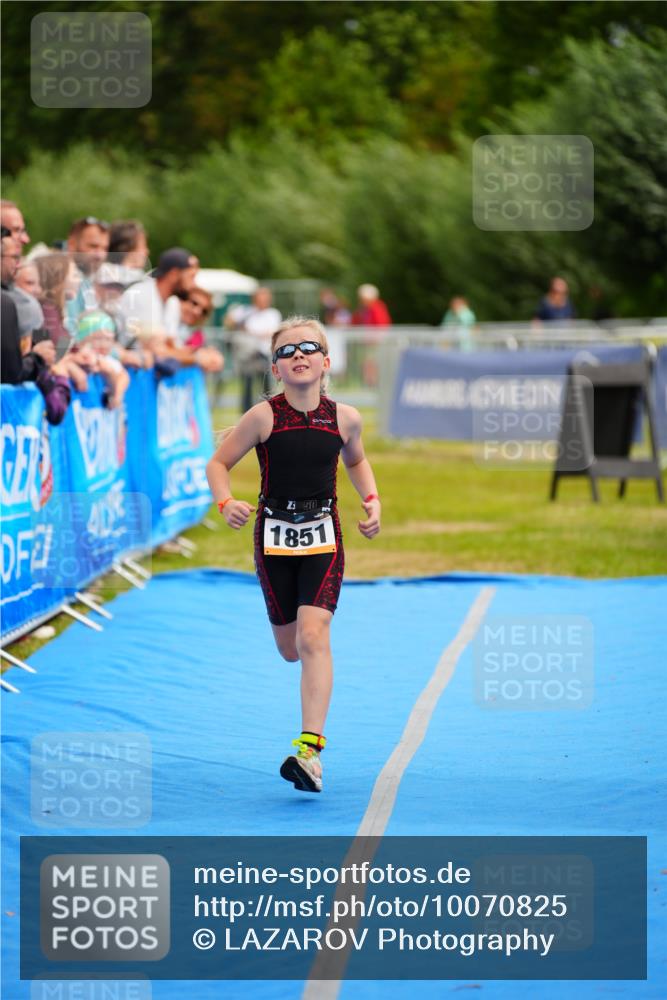30.08.2026 - Elbe Triathlon Hamburg LAZAROV Photography http://msf.ph/oto/10070825 30.08.2026 12:55:02 Ziel 1851 meine-sportfotos.de
