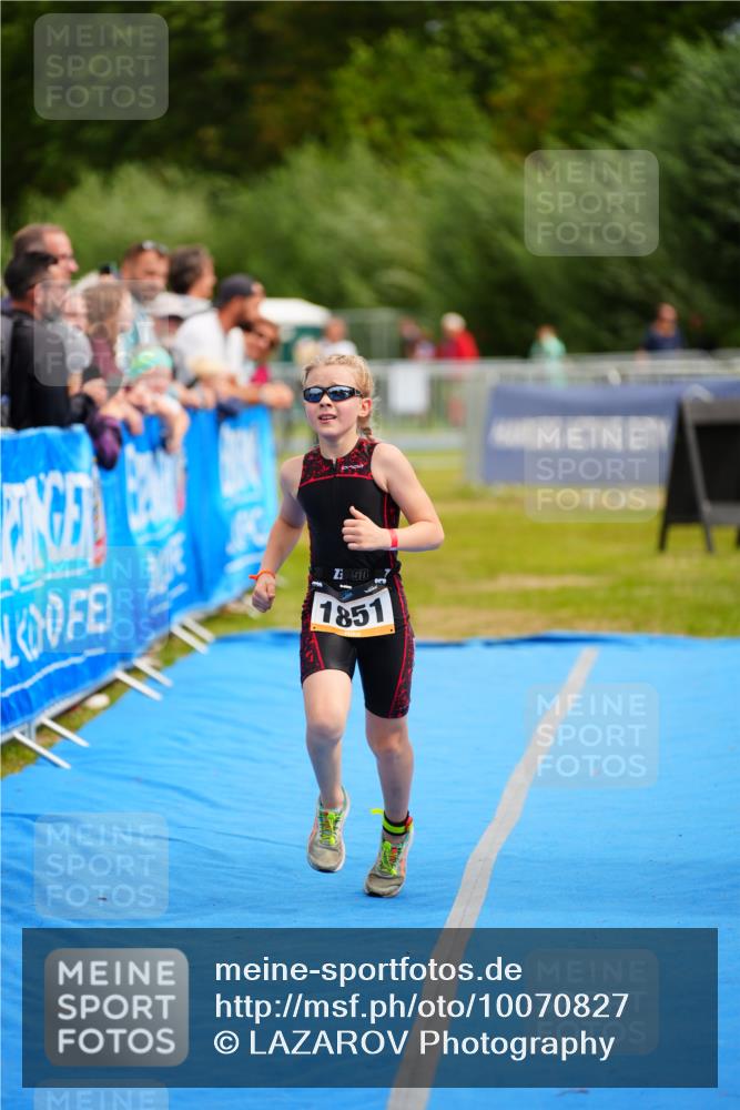 30.08.2026 - Elbe Triathlon Hamburg LAZAROV Photography http://msf.ph/oto/10070827 30.08.2026 12:55:02 Ziel 1851 meine-sportfotos.de