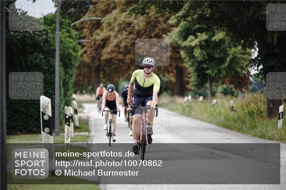30.08.2026 - Elbe Triathlon Hamburg Michael Burmester http://msf.ph/oto/10070862 30.08.2026 09:59:07 Radfahren 299, 491, 495, 579, 580, 605, 647, 718, 802 meine-sportfotos.de