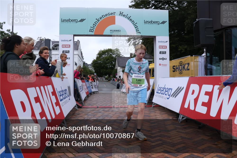 30.08.2026 - Blankeneser Heldenlauf Lena Gebhardt http://msf.ph/oto/10070867 30.08.2026 10:10:02 Ziel 5043, 5325 meine-sportfotos.de