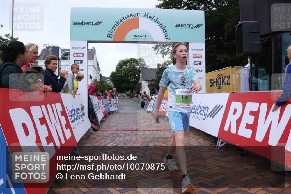 30.08.2026 - Blankeneser Heldenlauf Lena Gebhardt http://msf.ph/oto/10070875 30.08.2026 10:10:02 Ziel 5043, 5325 meine-sportfotos.de