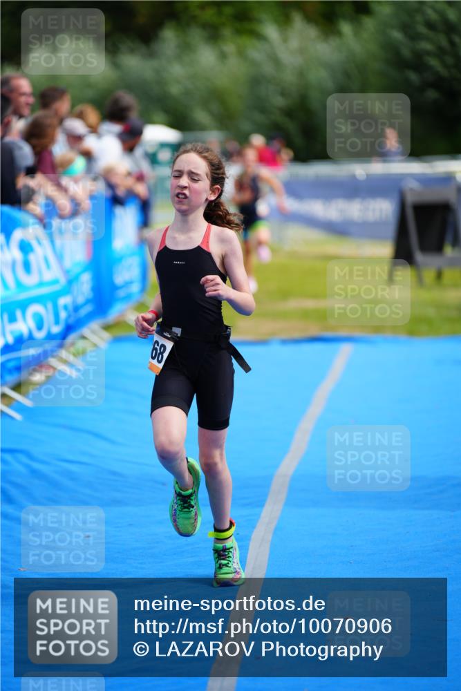 30.08.2026 - Elbe Triathlon Hamburg LAZAROV Photography http://msf.ph/oto/10070906 30.08.2026 12:55:25 Ziel 1863, 1868 meine-sportfotos.de