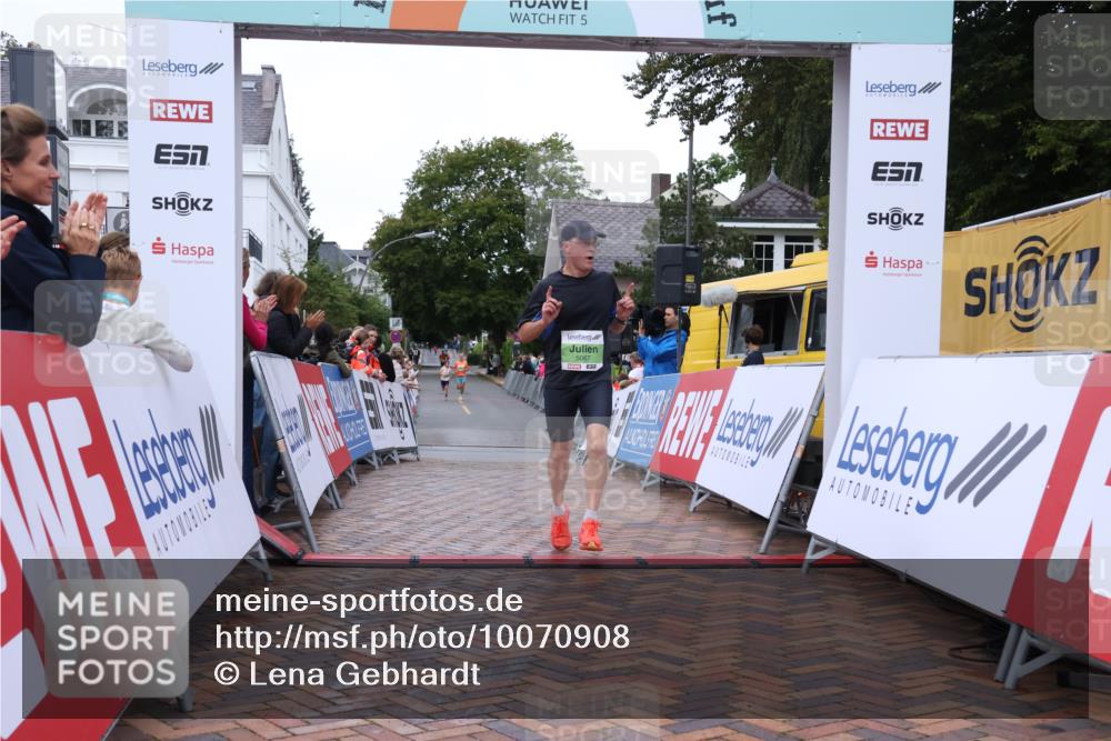 30.08.2026 - Blankeneser Heldenlauf Lena Gebhardt http://msf.ph/oto/10070908 30.08.2026 10:10:22 Ziel 5067 meine-sportfotos.de