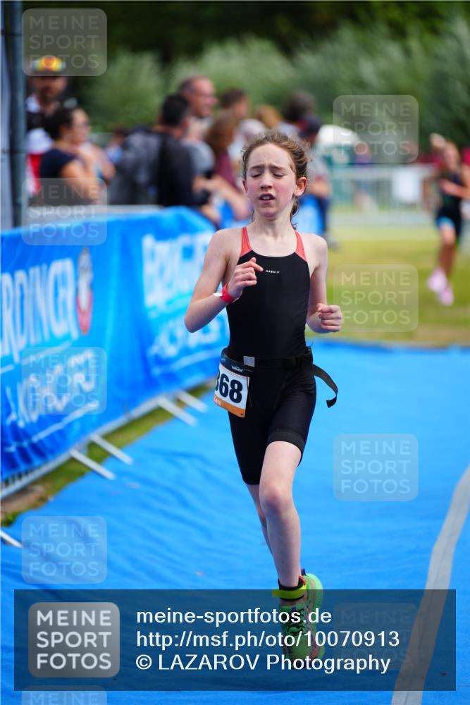 30.08.2026 - Elbe Triathlon Hamburg LAZAROV Photography http://msf.ph/oto/10070913 30.08.2026 12:55:25 Ziel 1863, 1868 meine-sportfotos.de