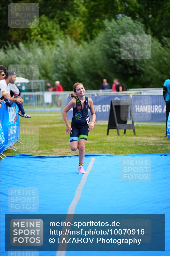 30.08.2026 - Elbe Triathlon Hamburg LAZAROV Photography http://msf.ph/oto/10070916 30.08.2026 12:55:27 Ziel 1863, 1868 meine-sportfotos.de