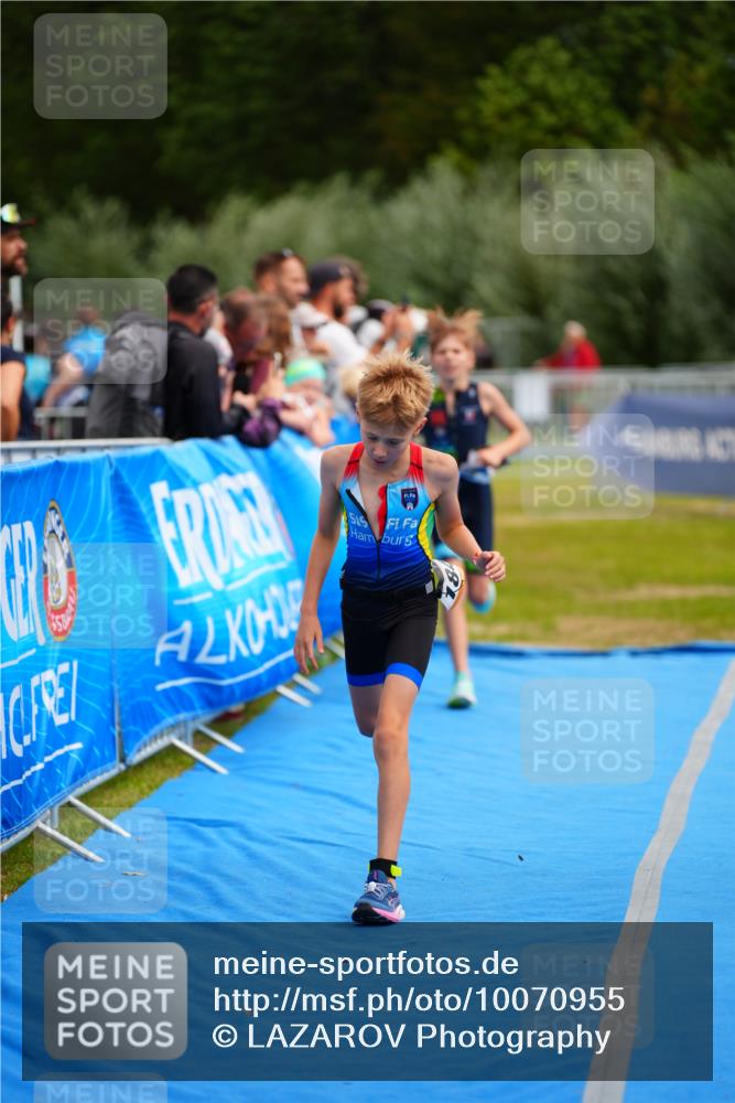 30.08.2026 - Elbe Triathlon Hamburg LAZAROV Photography http://msf.ph/oto/10070955 30.08.2026 12:55:38 Ziel 1840, 1844 meine-sportfotos.de