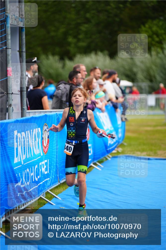 30.08.2026 - Elbe Triathlon Hamburg LAZAROV Photography http://msf.ph/oto/10070970 30.08.2026 12:55:40 Ziel 1840, 1844 meine-sportfotos.de