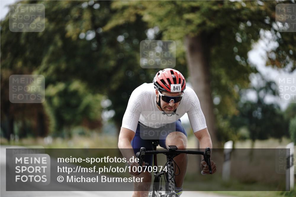 30.08.2026 - Elbe Triathlon Hamburg Michael Burmester http://msf.ph/oto/10070974 30.08.2026 10:00:12 Radfahren 489, 841 meine-sportfotos.de