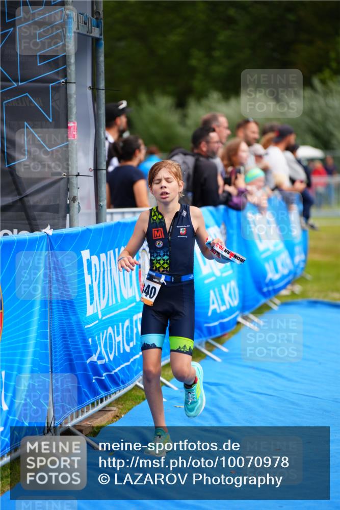 30.08.2026 - Elbe Triathlon Hamburg LAZAROV Photography http://msf.ph/oto/10070978 30.08.2026 12:55:41 Ziel 1840, 1844 meine-sportfotos.de