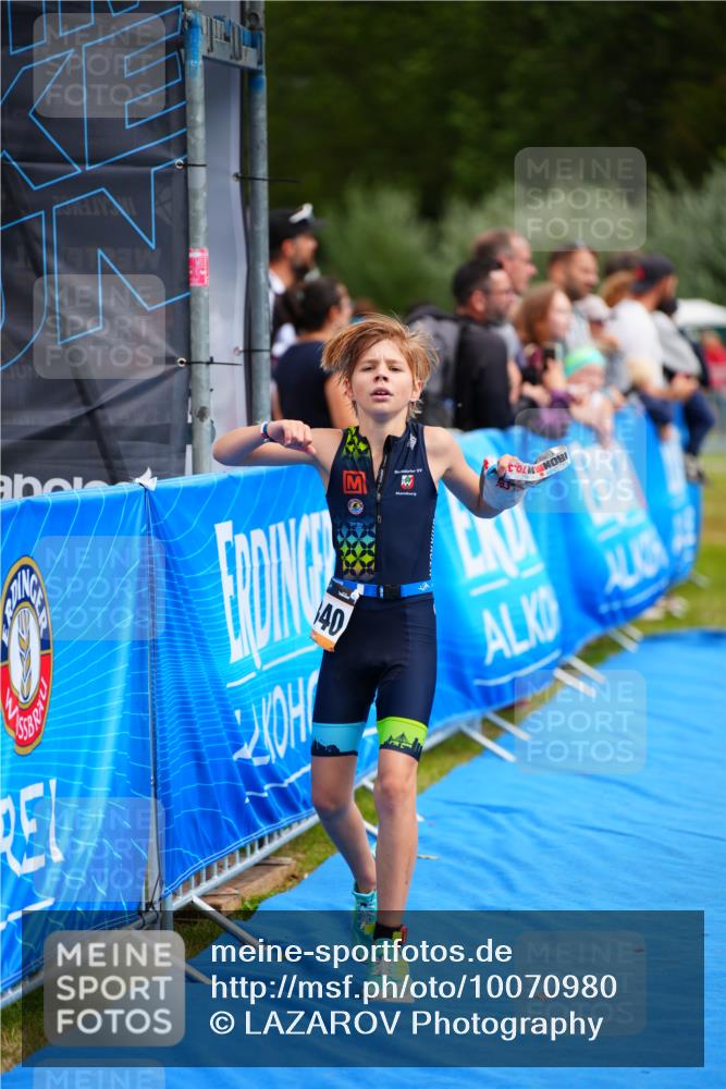 30.08.2026 - Elbe Triathlon Hamburg LAZAROV Photography http://msf.ph/oto/10070980 30.08.2026 12:55:41 Ziel 1840, 1844 meine-sportfotos.de