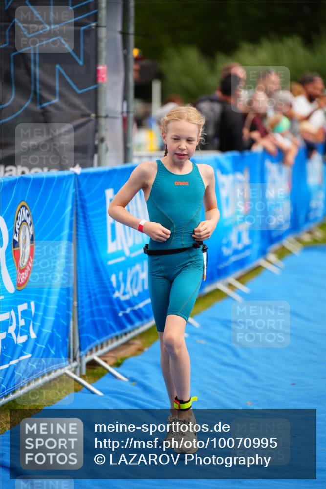 30.08.2026 - Elbe Triathlon Hamburg LAZAROV Photography http://msf.ph/oto/10070995 30.08.2026 12:56:04 Ziel 1809, 1871 meine-sportfotos.de