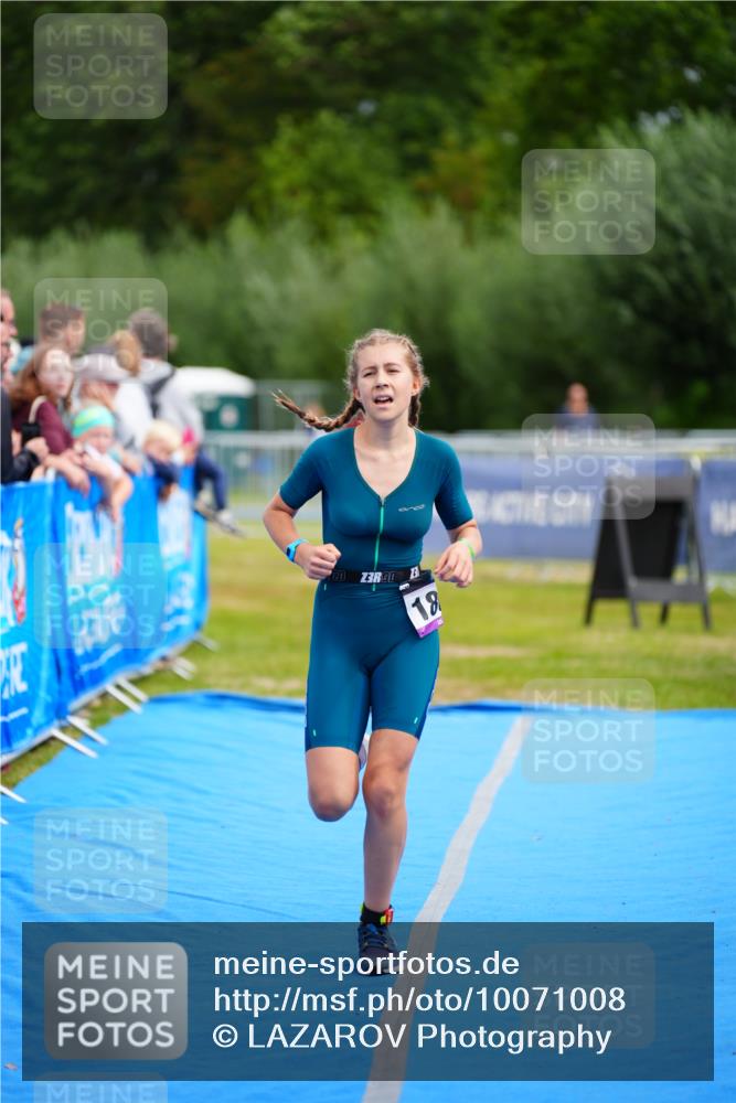 30.08.2026 - Elbe Triathlon Hamburg LAZAROV Photography http://msf.ph/oto/10071008 30.08.2026 12:56:07 Ziel 1809 meine-sportfotos.de