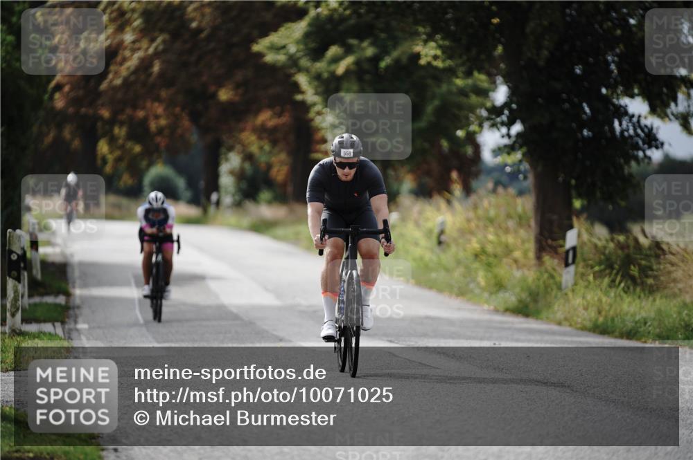 30.08.2026 - Elbe Triathlon Hamburg Michael Burmester http://msf.ph/oto/10071025 30.08.2026 10:00:51 Radfahren 558, 866, 869 meine-sportfotos.de