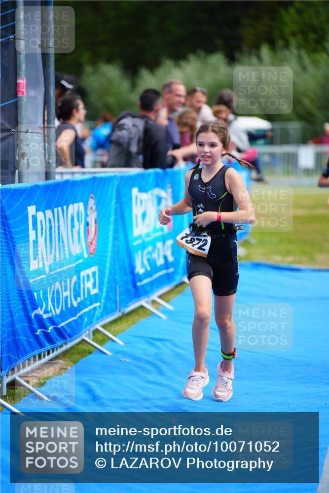 30.08.2026 - Elbe Triathlon Hamburg LAZAROV Photography http://msf.ph/oto/10071052 30.08.2026 12:56:16 Ziel 1834 meine-sportfotos.de