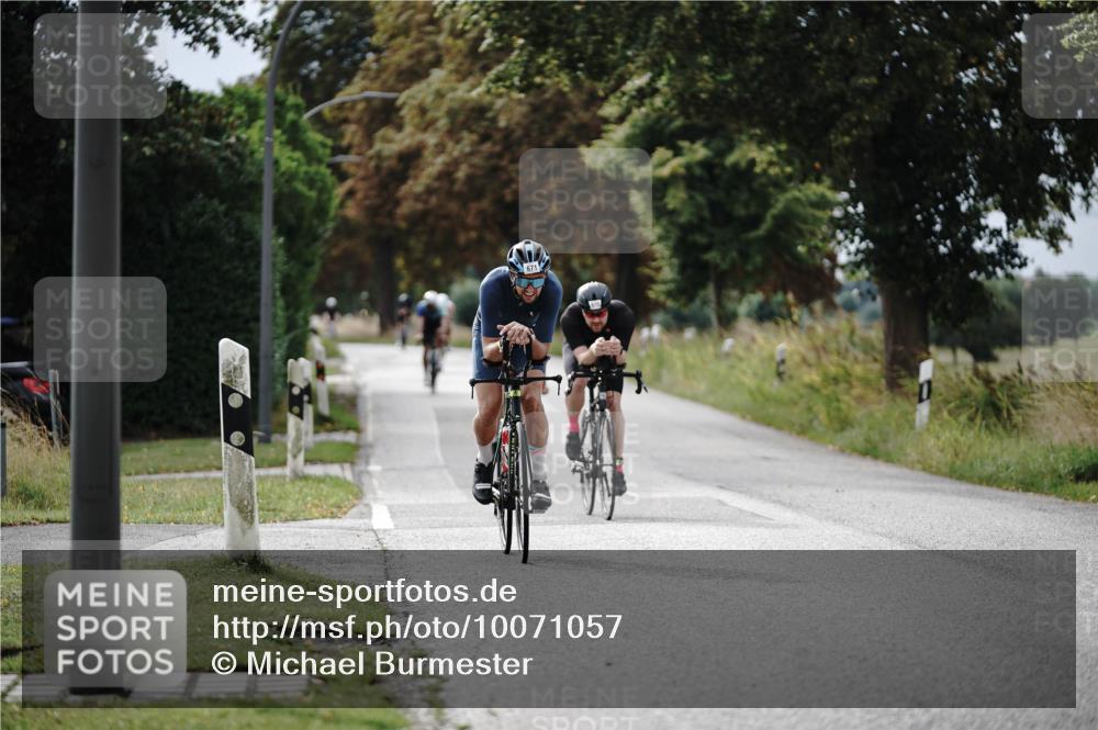 30.08.2026 - Elbe Triathlon Hamburg Michael Burmester http://msf.ph/oto/10071057 30.08.2026 10:01:08 Radfahren 548, 650, 671, 675, 699, 700, 705, 831 meine-sportfotos.de