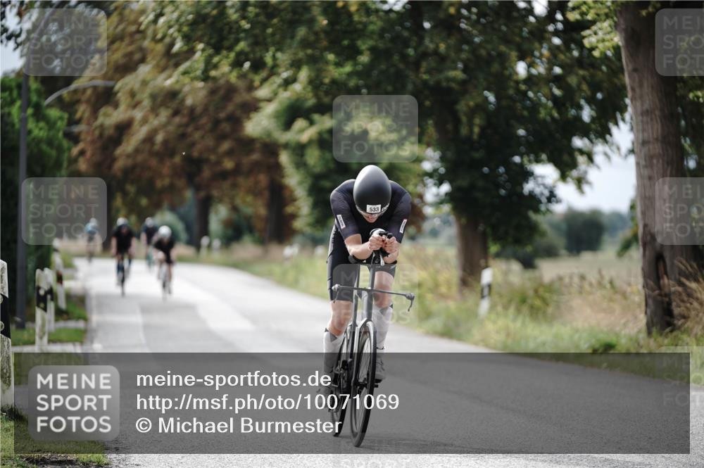 30.08.2026 - Elbe Triathlon Hamburg Michael Burmester http://msf.ph/oto/10071069 30.08.2026 10:01:17 Radfahren 520, 533, 556, 700, 864 meine-sportfotos.de
