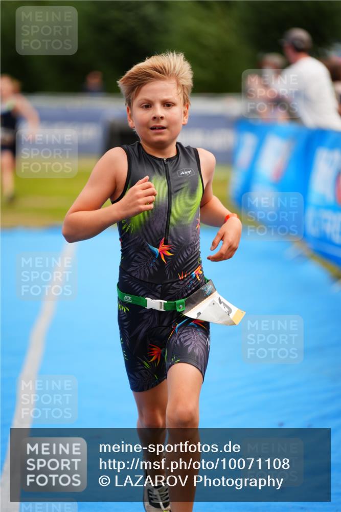 30.08.2026 - Elbe Triathlon Hamburg LAZAROV Photography http://msf.ph/oto/10071108 30.08.2026 12:56:50 Ziel 1835, 1848 meine-sportfotos.de