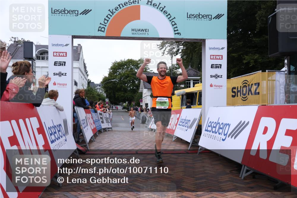 30.08.2026 - Blankeneser Heldenlauf Lena Gebhardt http://msf.ph/oto/10071110 30.08.2026 10:10:45 Ziel 5149, 5797 meine-sportfotos.de