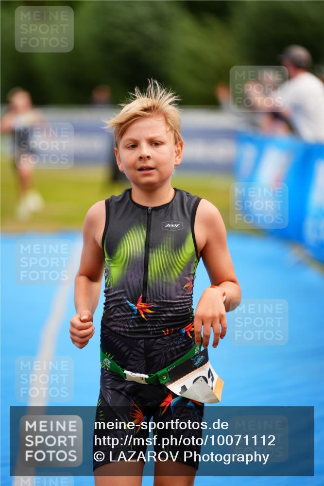30.08.2026 - Elbe Triathlon Hamburg LAZAROV Photography http://msf.ph/oto/10071112 30.08.2026 12:56:50 Ziel 1835, 1848 meine-sportfotos.de