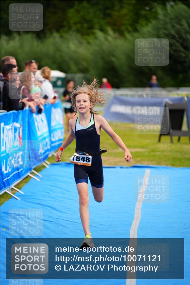 30.08.2026 - Elbe Triathlon Hamburg LAZAROV Photography http://msf.ph/oto/10071121 30.08.2026 12:56:52 Ziel 1608, 1835, 1848 meine-sportfotos.de