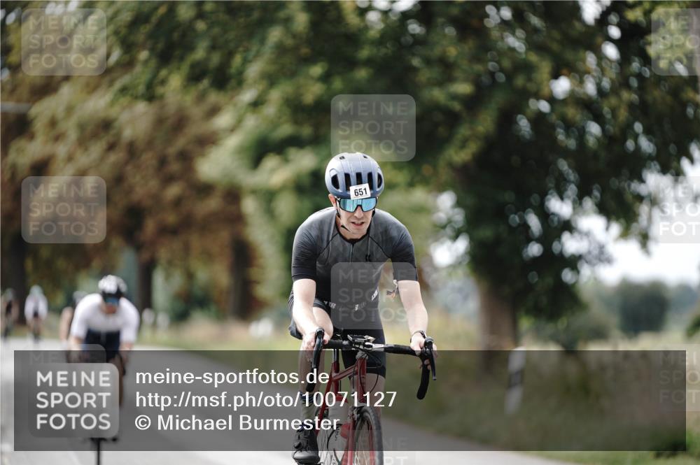 30.08.2026 - Elbe Triathlon Hamburg Michael Burmester http://msf.ph/oto/10071127 30.08.2026 10:01:48 Radfahren 546, 651, 694 meine-sportfotos.de