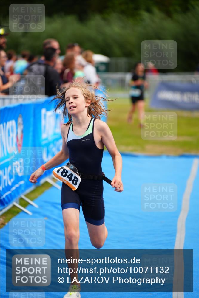 30.08.2026 - Elbe Triathlon Hamburg LAZAROV Photography http://msf.ph/oto/10071132 30.08.2026 12:56:53 Ziel 1608, 1848 meine-sportfotos.de