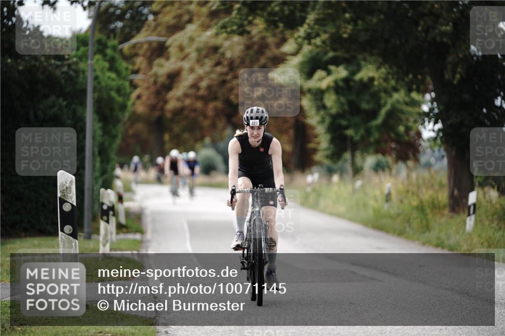 30.08.2026 - Elbe Triathlon Hamburg Michael Burmester http://msf.ph/oto/10071145 30.08.2026 10:01:59 Radfahren 438, 640, 827, 848 meine-sportfotos.de