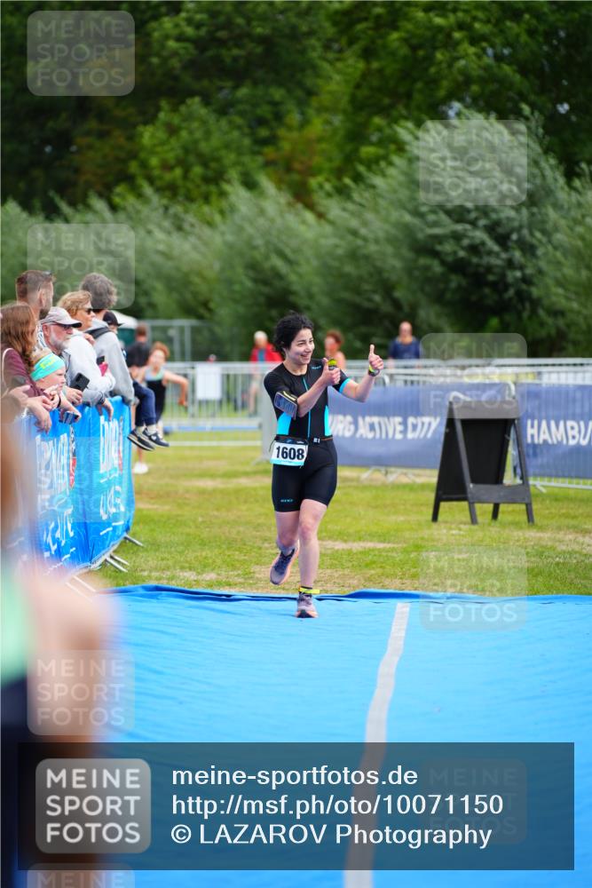 30.08.2026 - Elbe Triathlon Hamburg LAZAROV Photography http://msf.ph/oto/10071150 30.08.2026 12:56:56 Ziel 1608, 1832, 1848 meine-sportfotos.de