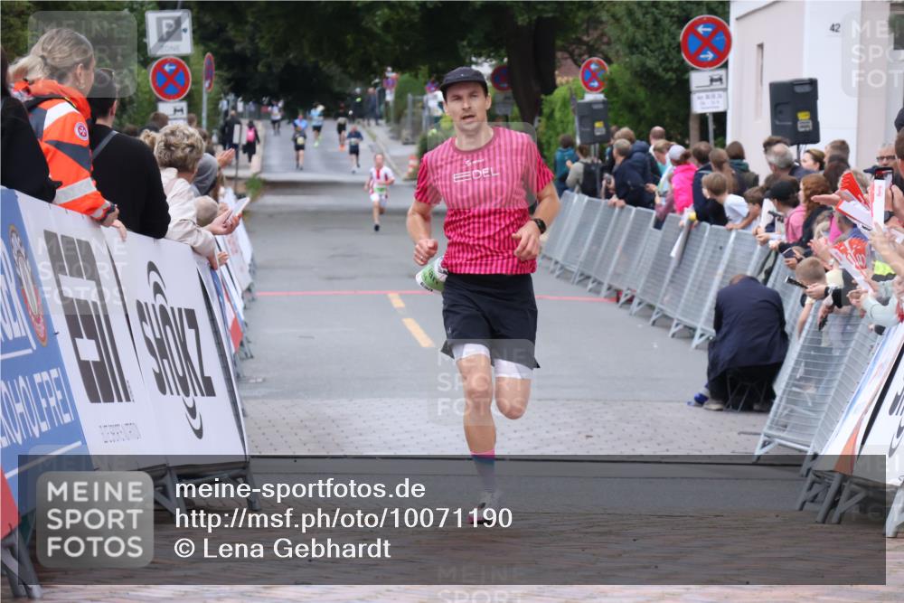 30.08.2026 - Blankeneser Heldenlauf Lena Gebhardt http://msf.ph/oto/10071190 30.08.2026 10:11:00 Ziel 5544 meine-sportfotos.de